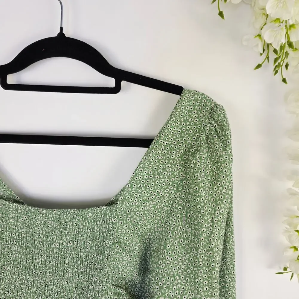 H&M Crop Top Medium Green Floral Ruched Tie Fairy Smocked Cottagecore Boho